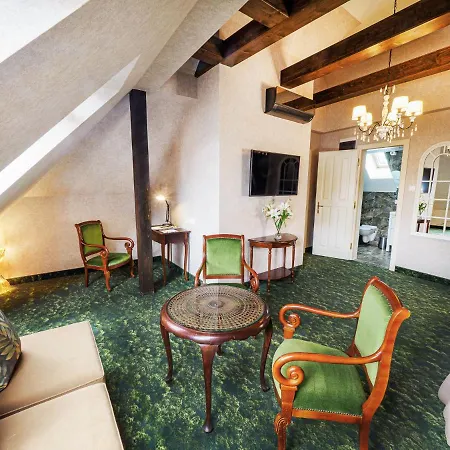 Platan Udvarhaz - Platan Penzion 4*