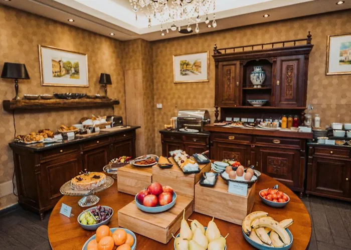 Pensiune Platan Udvarhaz Tata